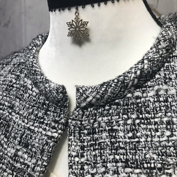 Chico’s bell sleeve gray tweed peplum blazer, M - Picture 5 of 8